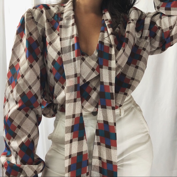 Vintage Tops - 🦄 VINTAGE/ bow blouse